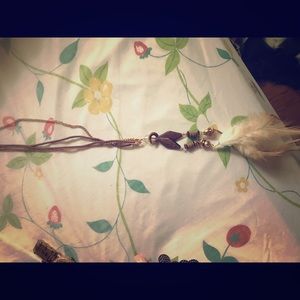 Long feather necklace